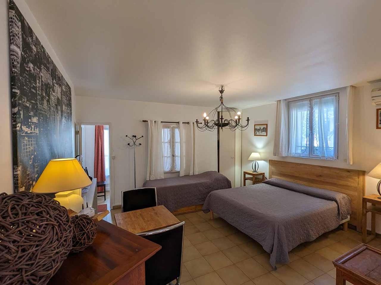 Les Studios de la Madeleine Avignon Extérieur photo